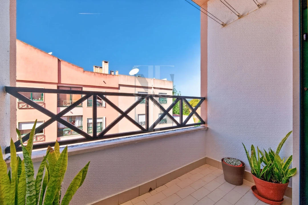 Apartamento T1 para Venda em São Domingos de Rana Foto 22