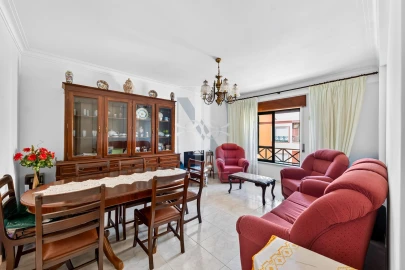 Apartamento T1 para Venda em São Domingos de Rana