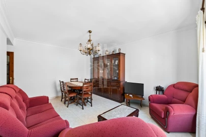 Apartamento T1 para Venda em São Domingos de Rana