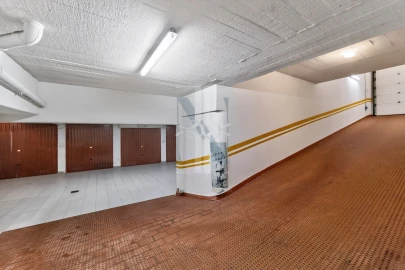Apartamento T1 para Venda em São Domingos de Rana