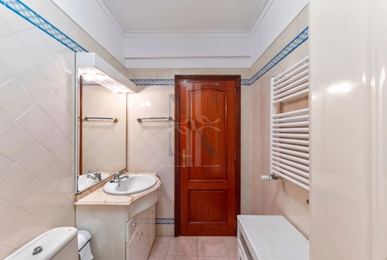 Apartamento T1 para Venda em São Domingos de Rana Foto 24