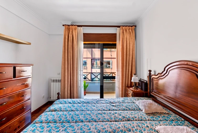 Apartamento T1 para Venda em São Domingos de Rana Foto 16