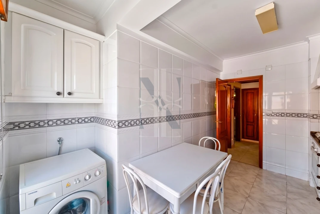Apartamento T1 para Venda em São Domingos de Rana Foto 9