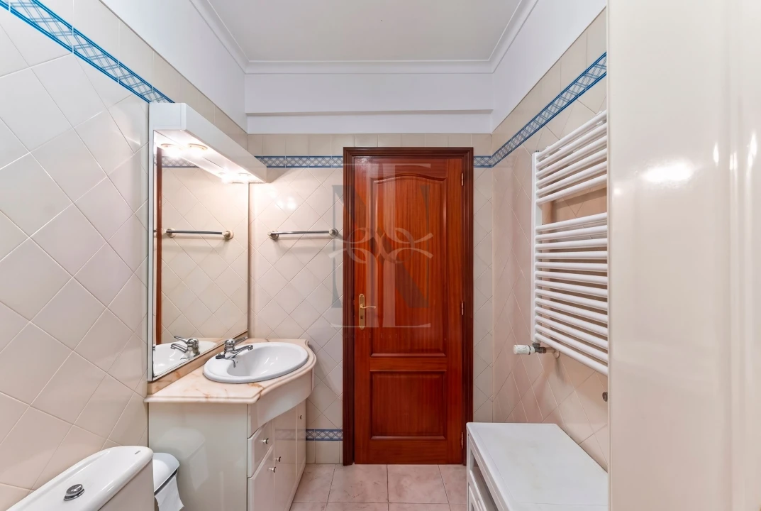 Apartamento T1 para Venda em São Domingos de Rana Foto 24