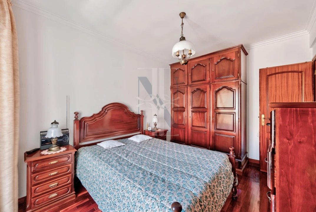 Apartamento T1 para Venda em São Domingos de Rana Foto 18