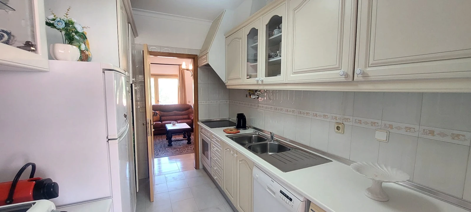 Apartamento T1 para Venda em Carcavelos e Parede Foto 6