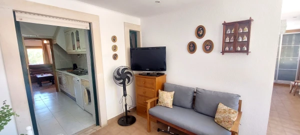 Apartamento T1 para Venda em Carcavelos e Parede