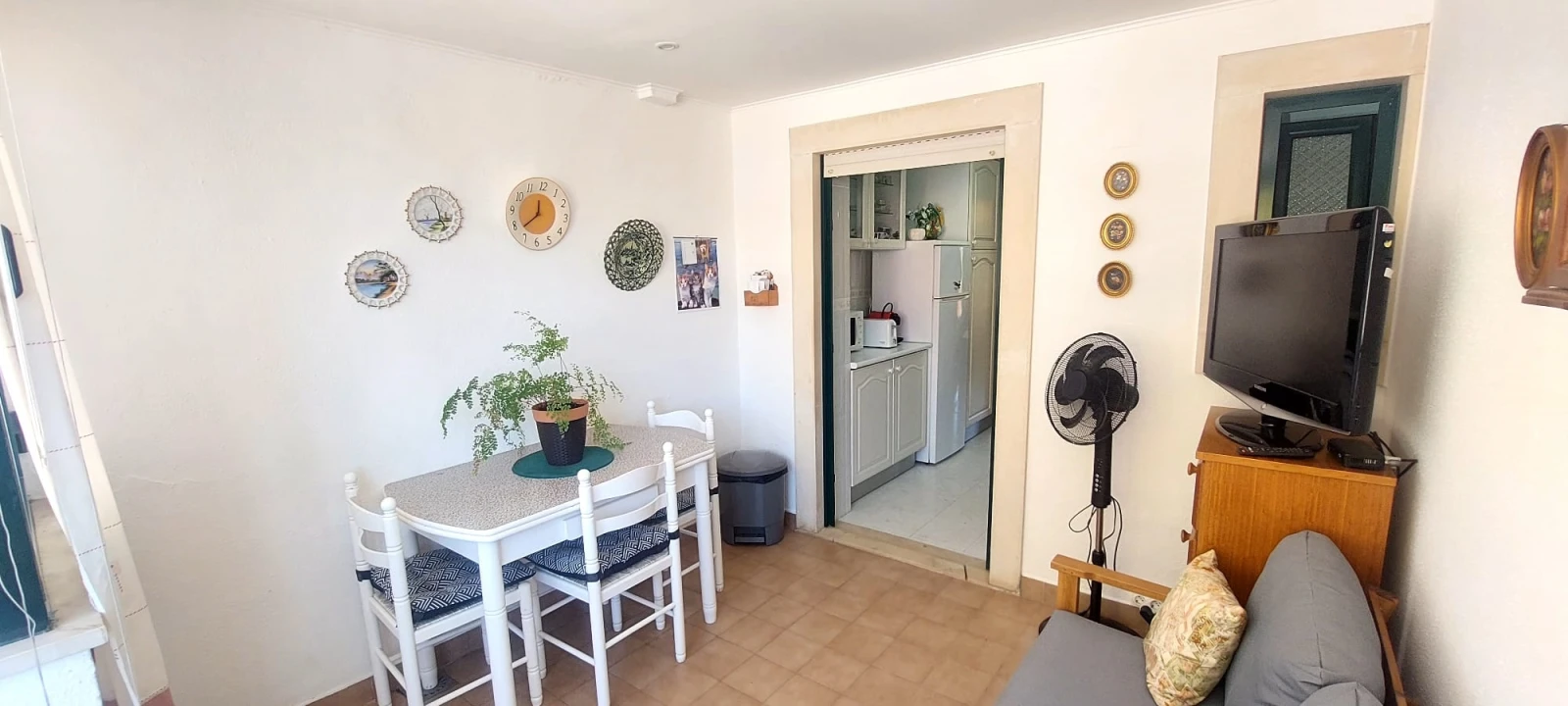 Apartamento T1 para Venda em Carcavelos e Parede Foto 12