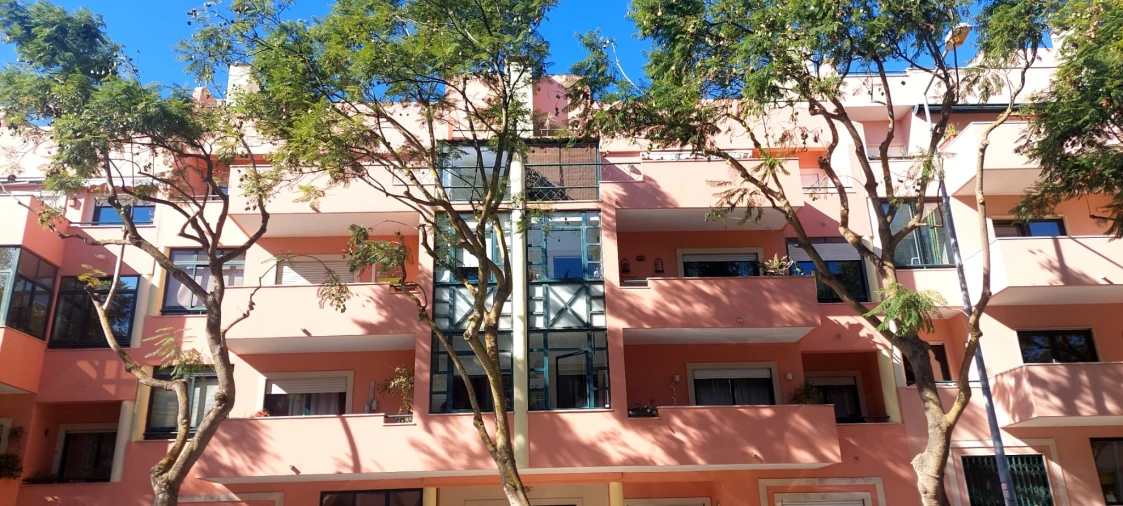 Apartamento T1 para Venda em Carcavelos e Parede Foto 32
