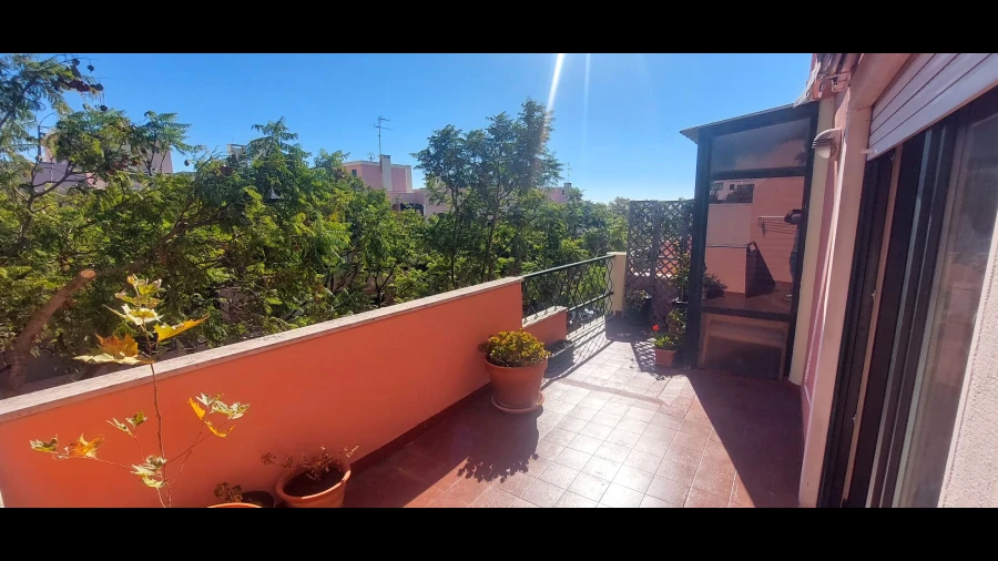 Apartamento T1 para Venda em Carcavelos e Parede