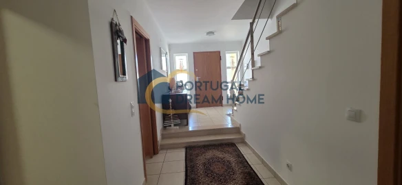 Moradia T3 para Venda em Ferreiras