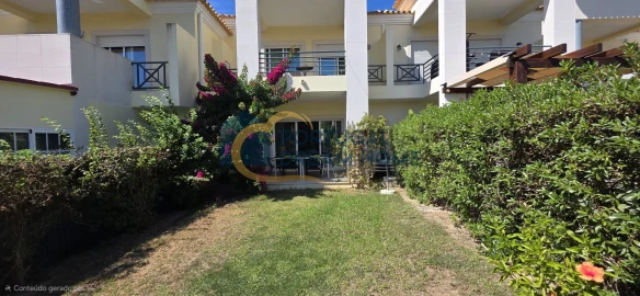 Moradia T3 para Venda em Ferreiras