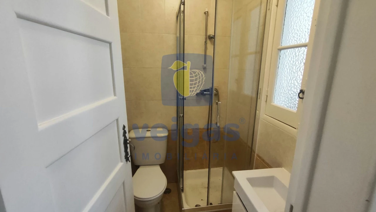 Apartamento T4 para Arrendamento em Areeiro Foto 37