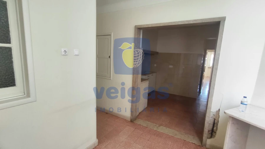 Apartamento T4 para Arrendamento em Areeiro Foto 29