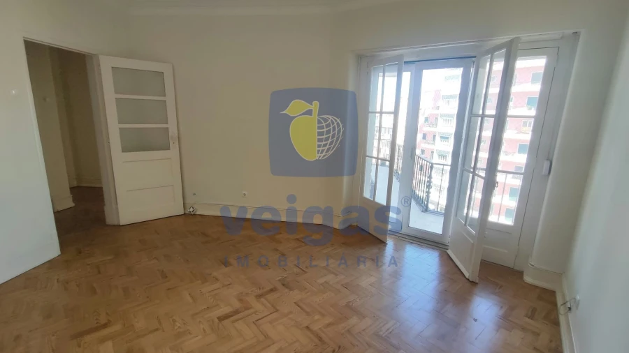 Apartamento T4 para Arrendamento em Areeiro