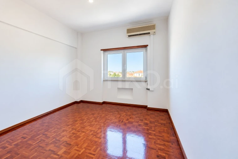 Apartamento T3 para Venda em Pontinha e Famões Foto 7