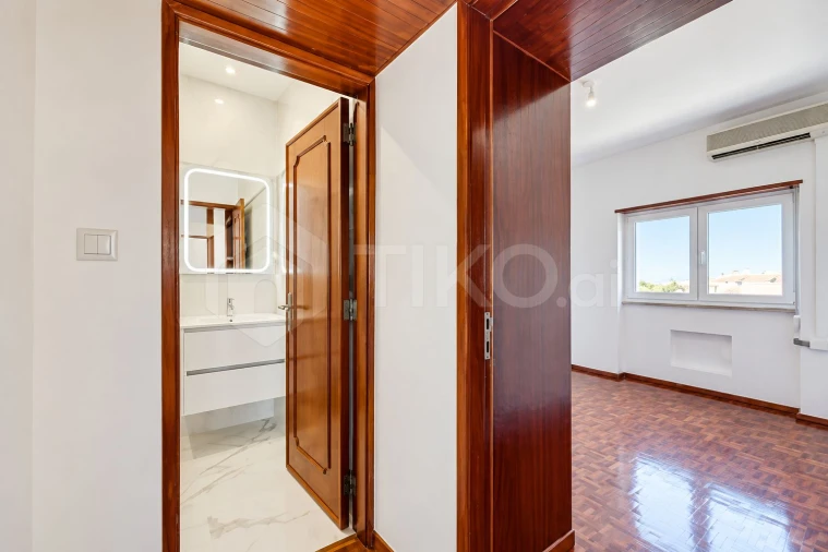 Apartamento T3 para Venda em Pontinha e Famões Foto 5