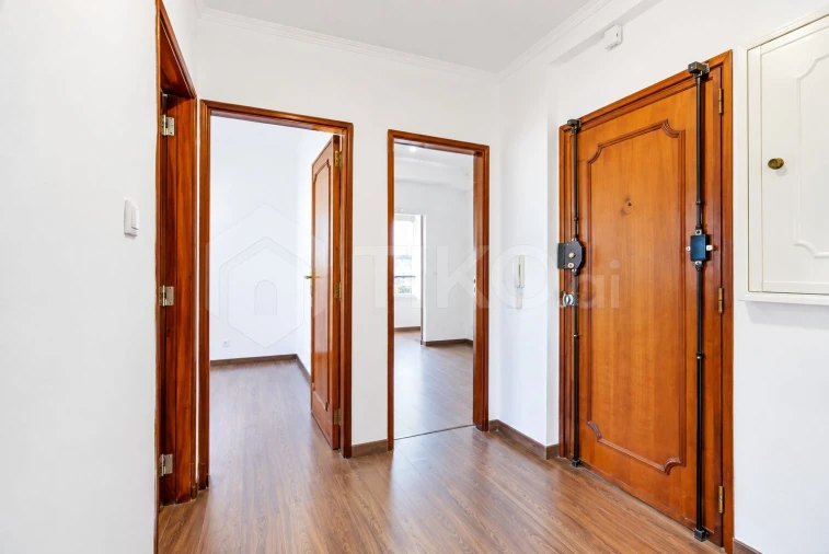 Apartamento T3 para Venda em Pontinha e Famões Foto 14