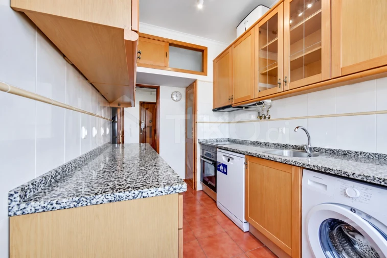 Apartamento T3 para Venda em Pontinha e Famões Foto 12