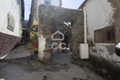 Moradia T7 para Venda em Peso da Régua e Godim