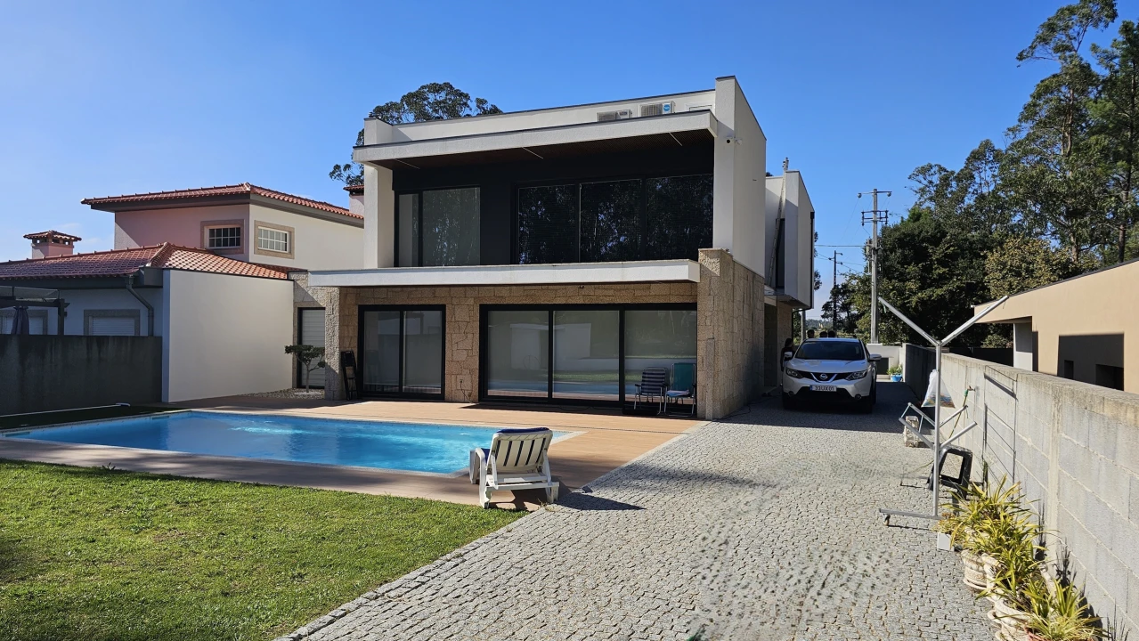 Moradia T3 para Venda em Vila do Conde Foto 4
