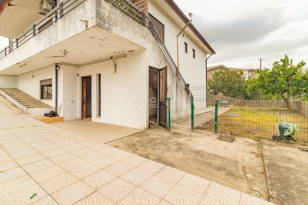 Terreno para Venda em Selho (São Jorge) Foto 15