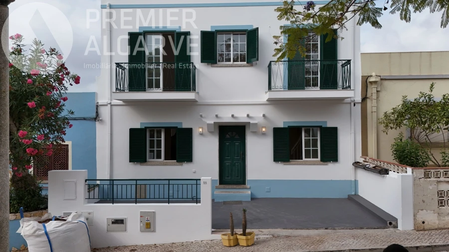 Moradia T3 para Venda em Faro (Sé e São Pedro)