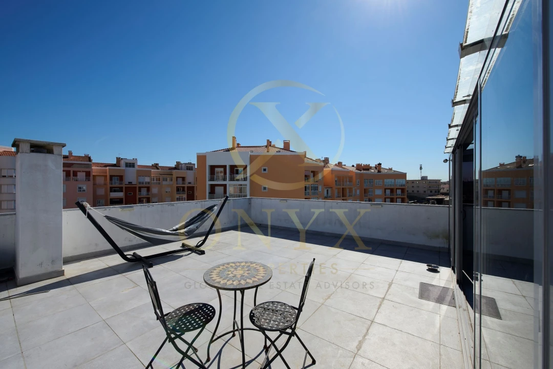 Apartamento T3 para Venda em Agualva e Mira-Sintra Foto 27