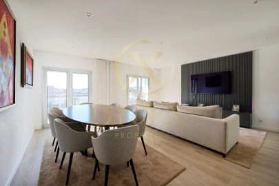 Apartamento T3 para Venda em Agualva e Mira-Sintra