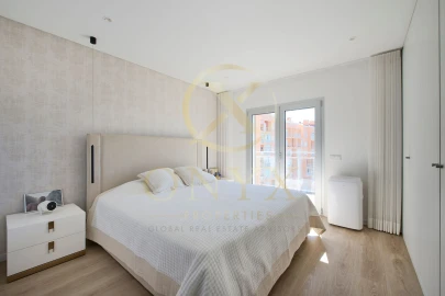 Apartamento T3 para Venda em Agualva e Mira-Sintra