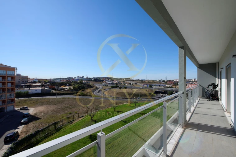 Apartamento T3 para Venda em Agualva e Mira-Sintra Foto 3