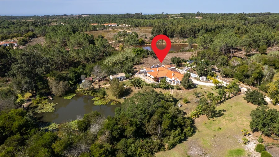 Moradia T8 para Venda em Rogil