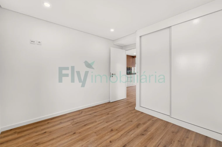 Apartamento T2 para Venda em Caldas de Vizela (São Miguel e São João) Foto 17