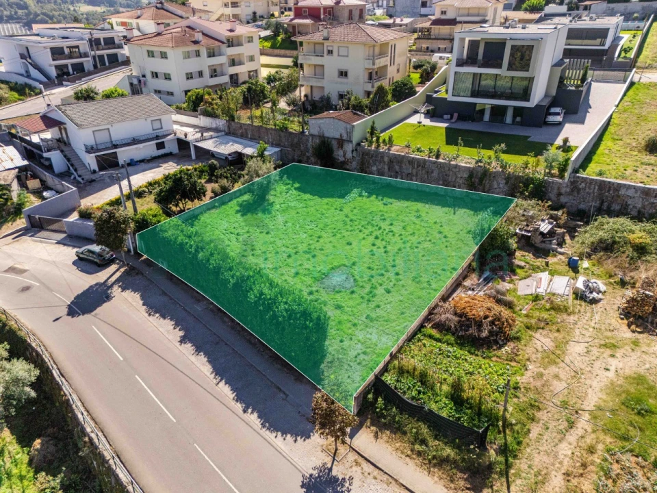 Terreno para Venda em Polvoreira Foto 2