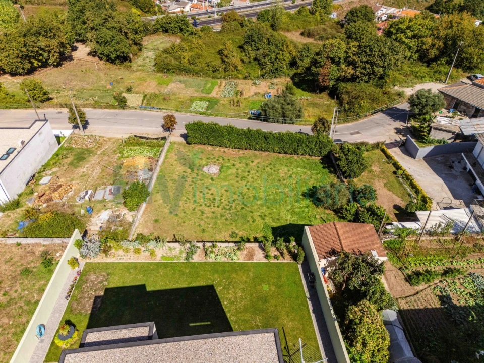 Terreno para Venda em Polvoreira Foto 9