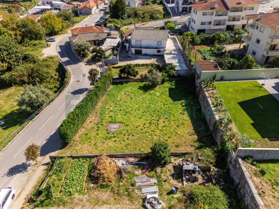 Terreno para Venda em Polvoreira Foto 11