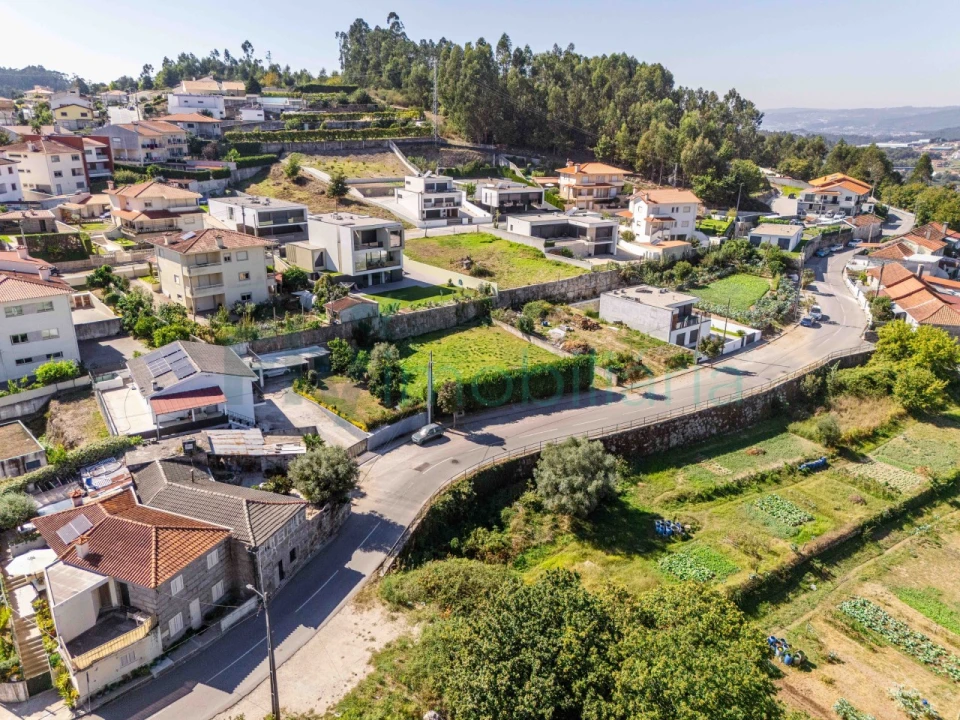 Terreno para Venda em Polvoreira Foto 23