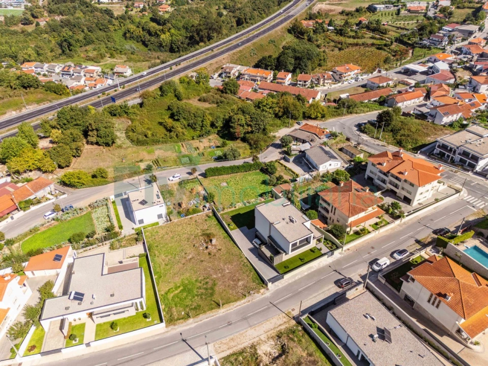 Terreno para Venda em Polvoreira Foto 28