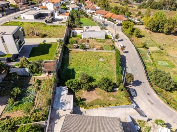 Terreno para Venda em Polvoreira