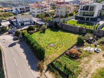 Terreno para Venda em Polvoreira