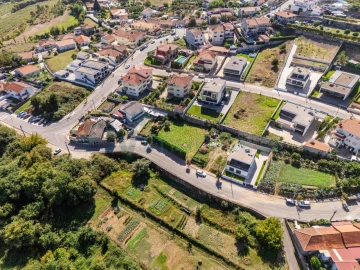 Terreno para Venda em Polvoreira