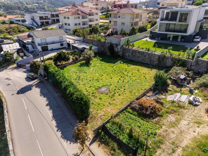 Terreno para Venda em Polvoreira Foto 14