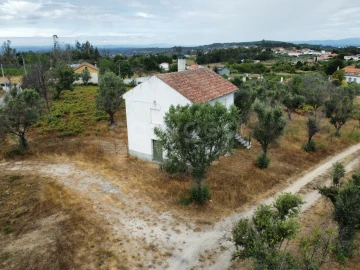 Quinta para Venda em Santa Ovaia e Vila Pouca da Beira