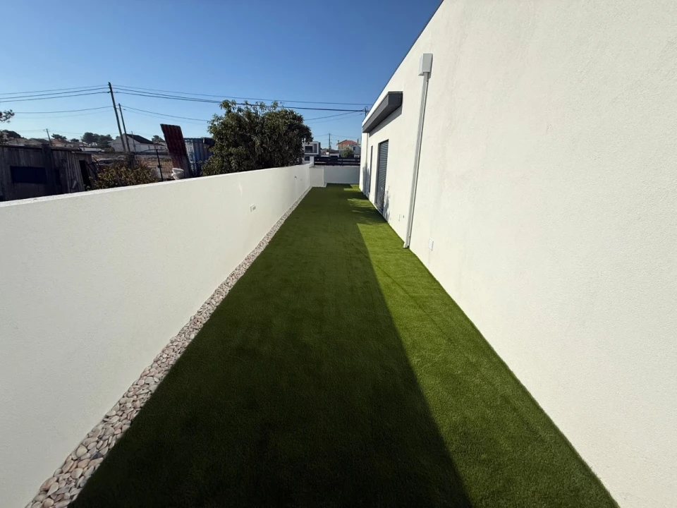 Moradia T4 para Venda em Fernao Ferro Foto 22