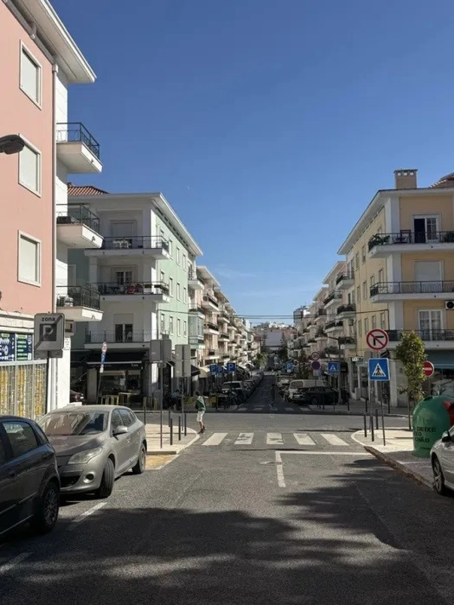 Loja para Venda em Alvalade Foto 4
