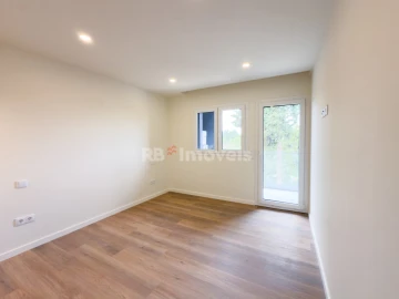 Apartamento T3 para Venda em Marvila, Ribeira Santarém, São Salvador, São Nicolau