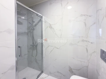 Apartamento T3 para Venda em Marvila, Ribeira Santarém, São Salvador, São Nicolau