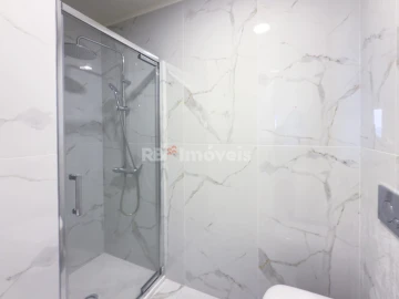 Apartamento T3 para Venda em Marvila, Ribeira Santarém, São Salvador, São Nicolau