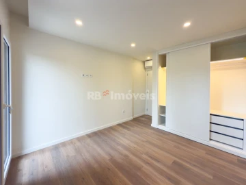 Apartamento T3 para Venda em Marvila, Ribeira Santarém, São Salvador, São Nicolau