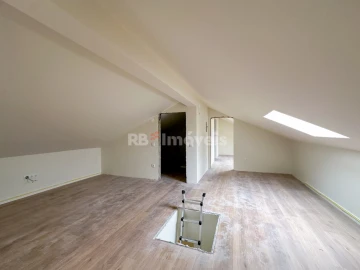 Apartamento T2 para Venda em Marvila, Ribeira Santarém, São Salvador, São Nicolau